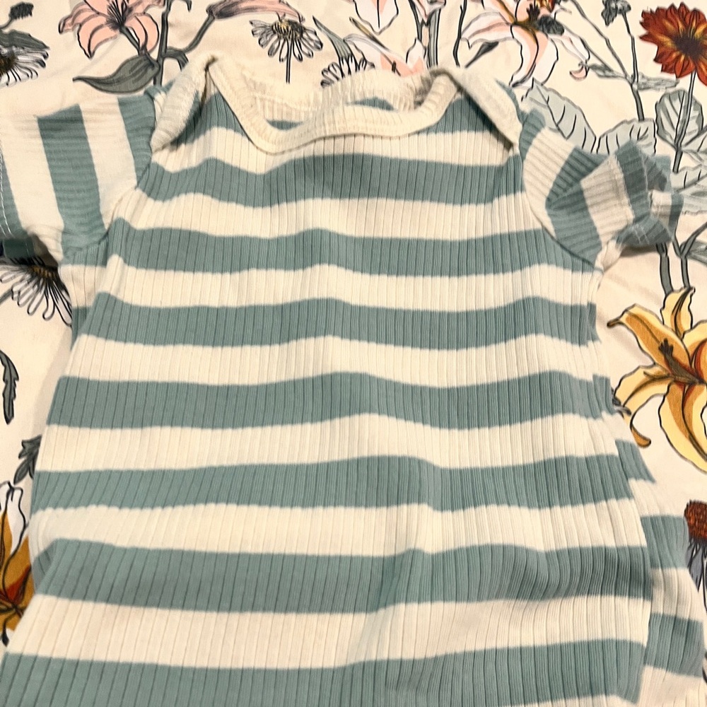 Gender neutral bundle - Picture 5 of 6
